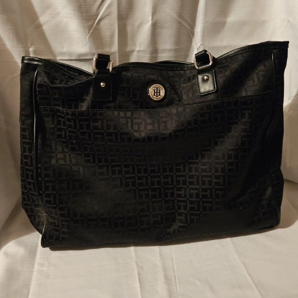 Tommy Hilfiger purse